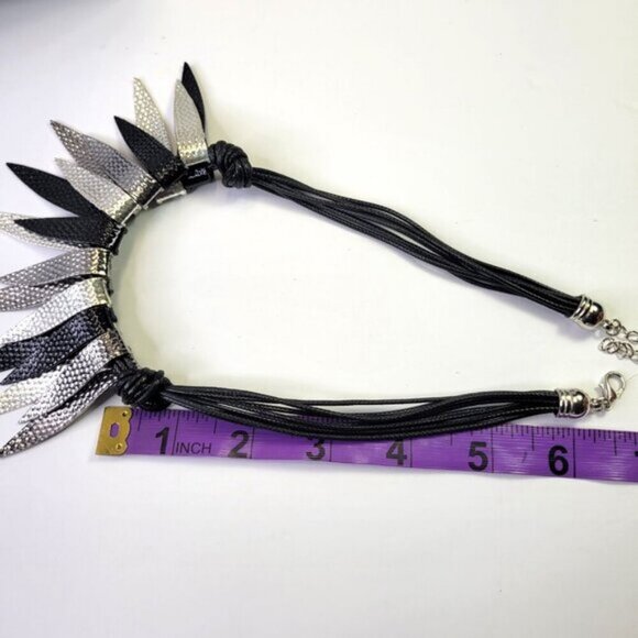 Spiked Silver and Black Pendant Bib Necklace Statement black silver Choker - Picture 6 of 10